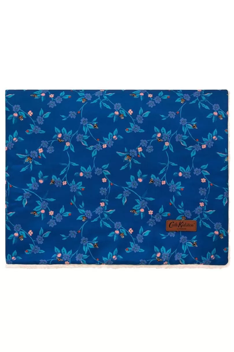 Discount Flora Fauna Greenwich Flowers Cosy Pet Blanket Pets