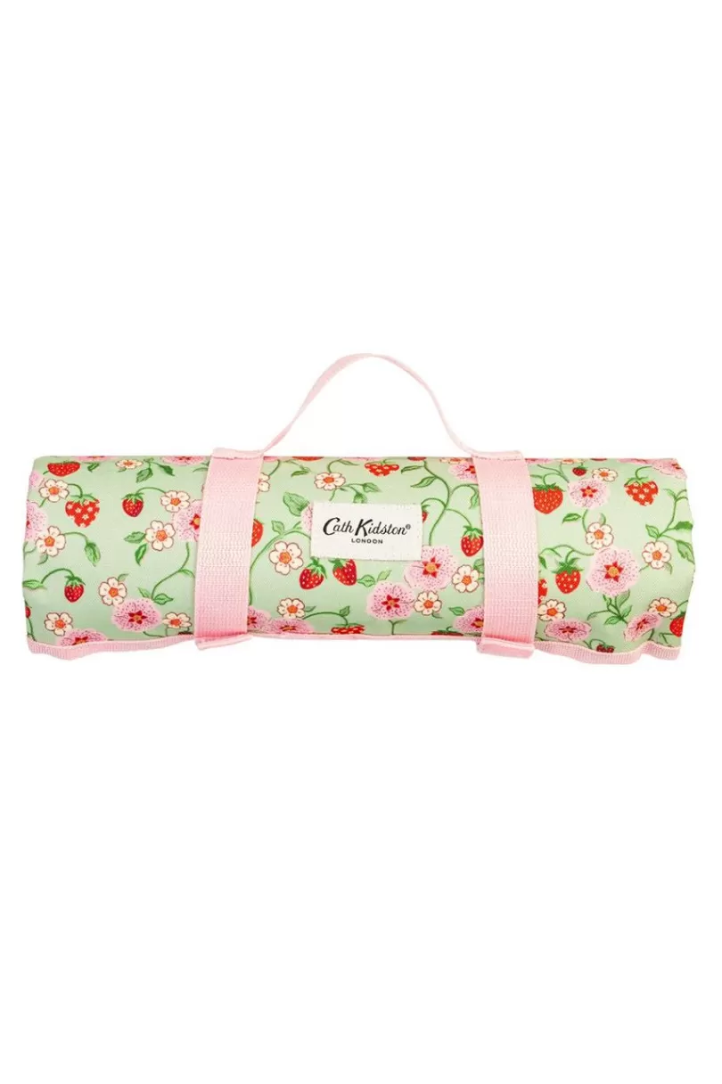 Store STRAWBERRY PICNIC BLANKET Garden Accessories | Picnic Essentials